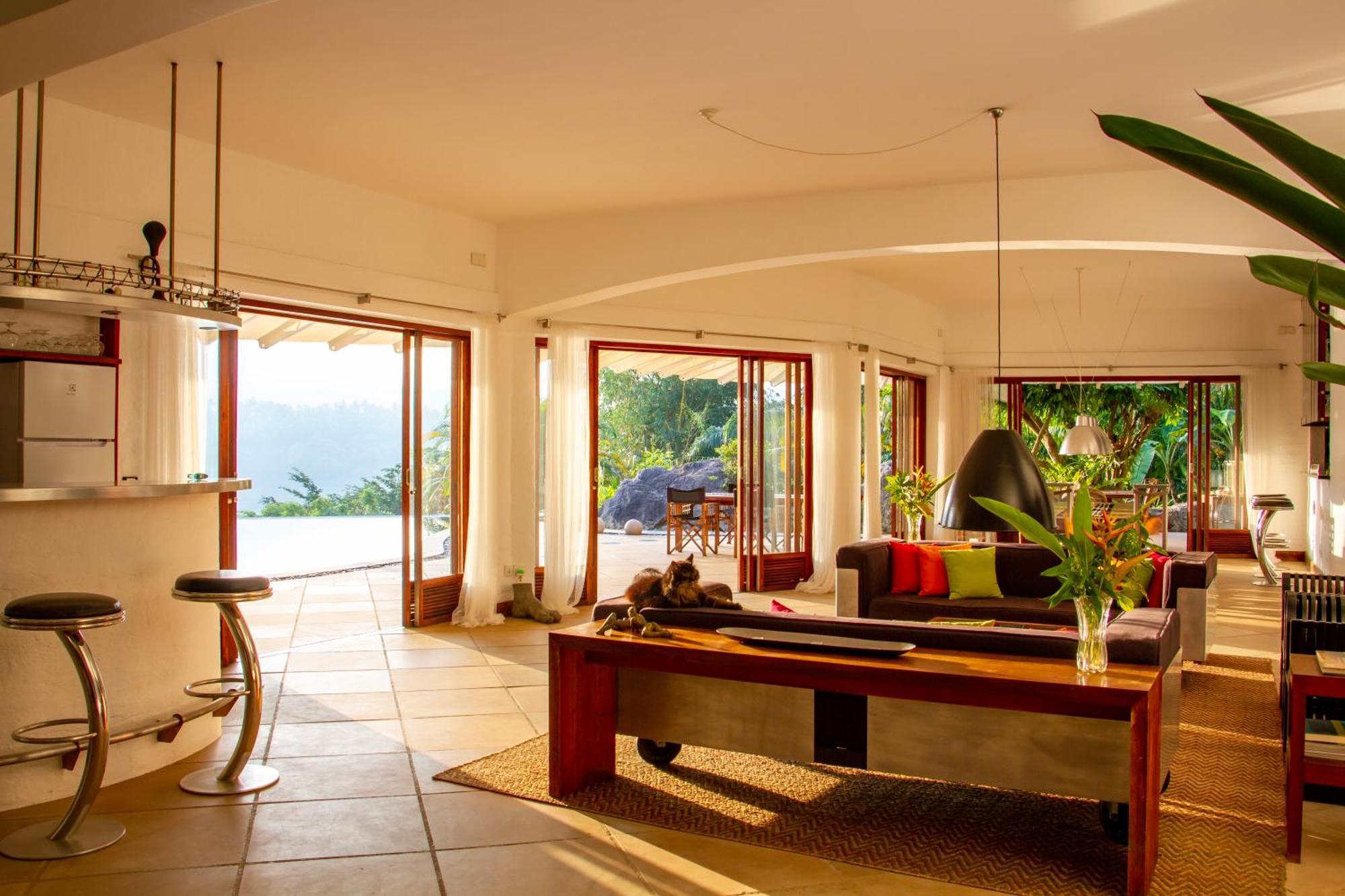 Bougainvillea Retreat 캔디 외부 사진
