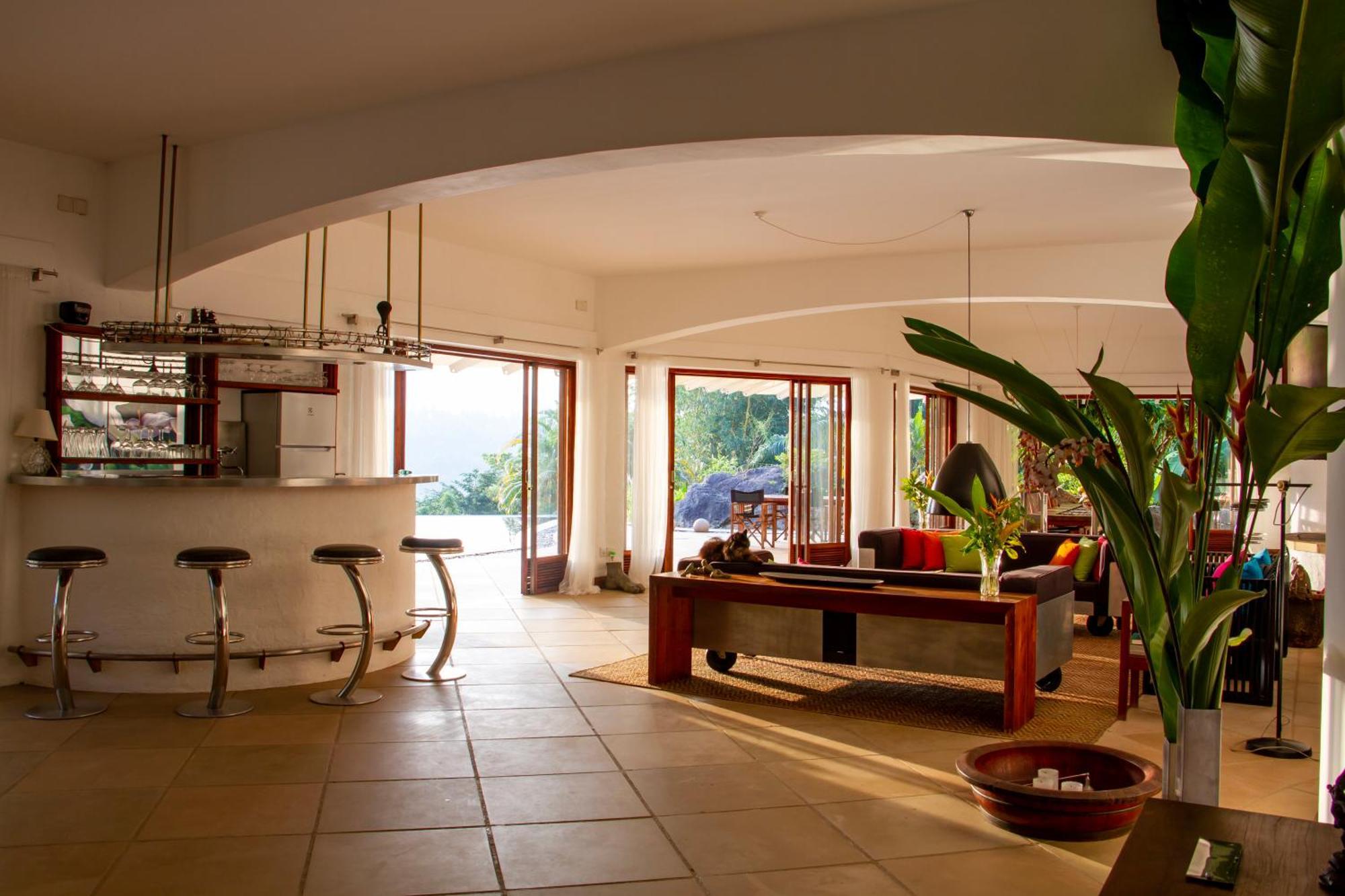 Bougainvillea Retreat 캔디 외부 사진