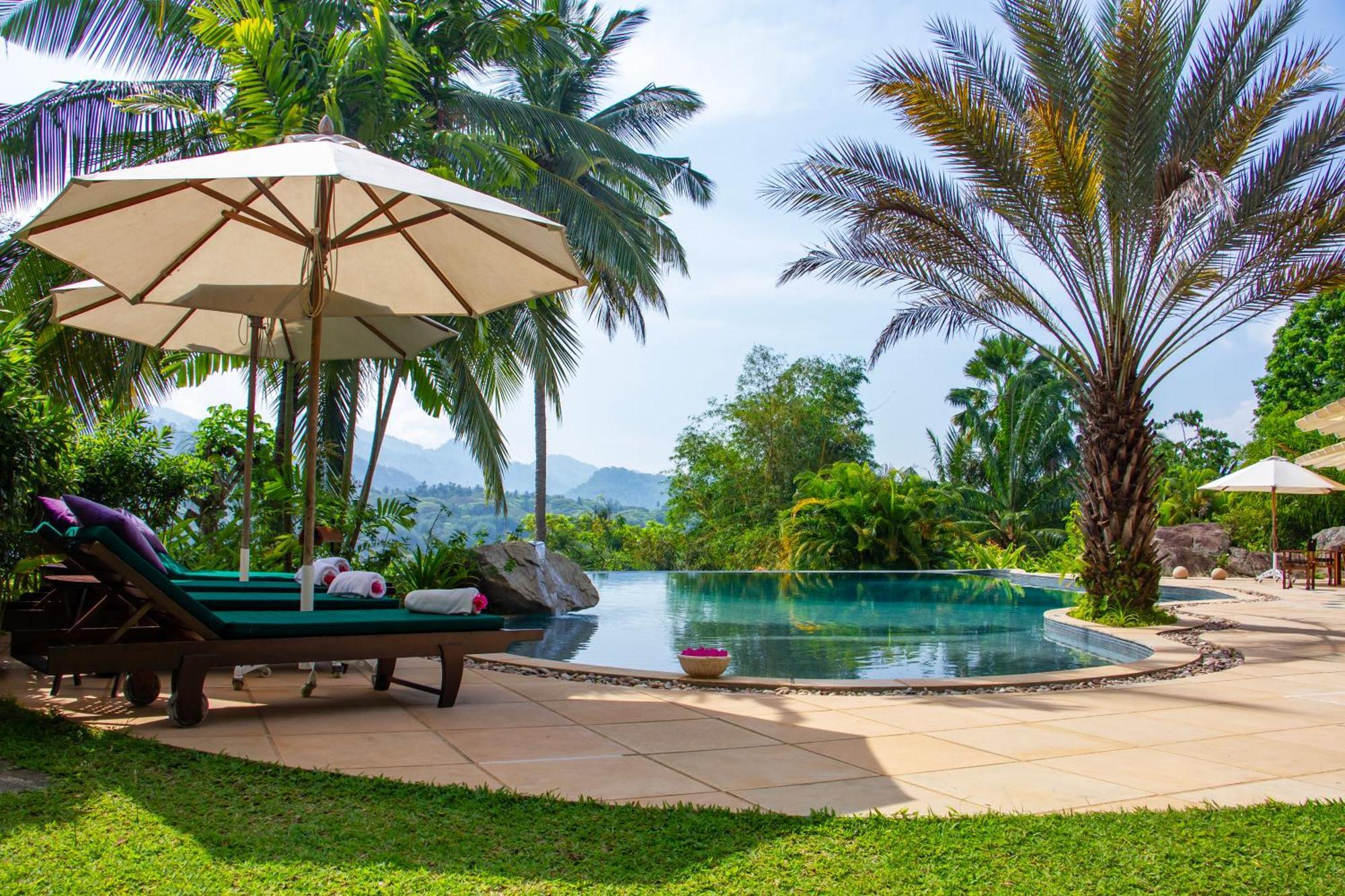 Bougainvillea Retreat 캔디 외부 사진