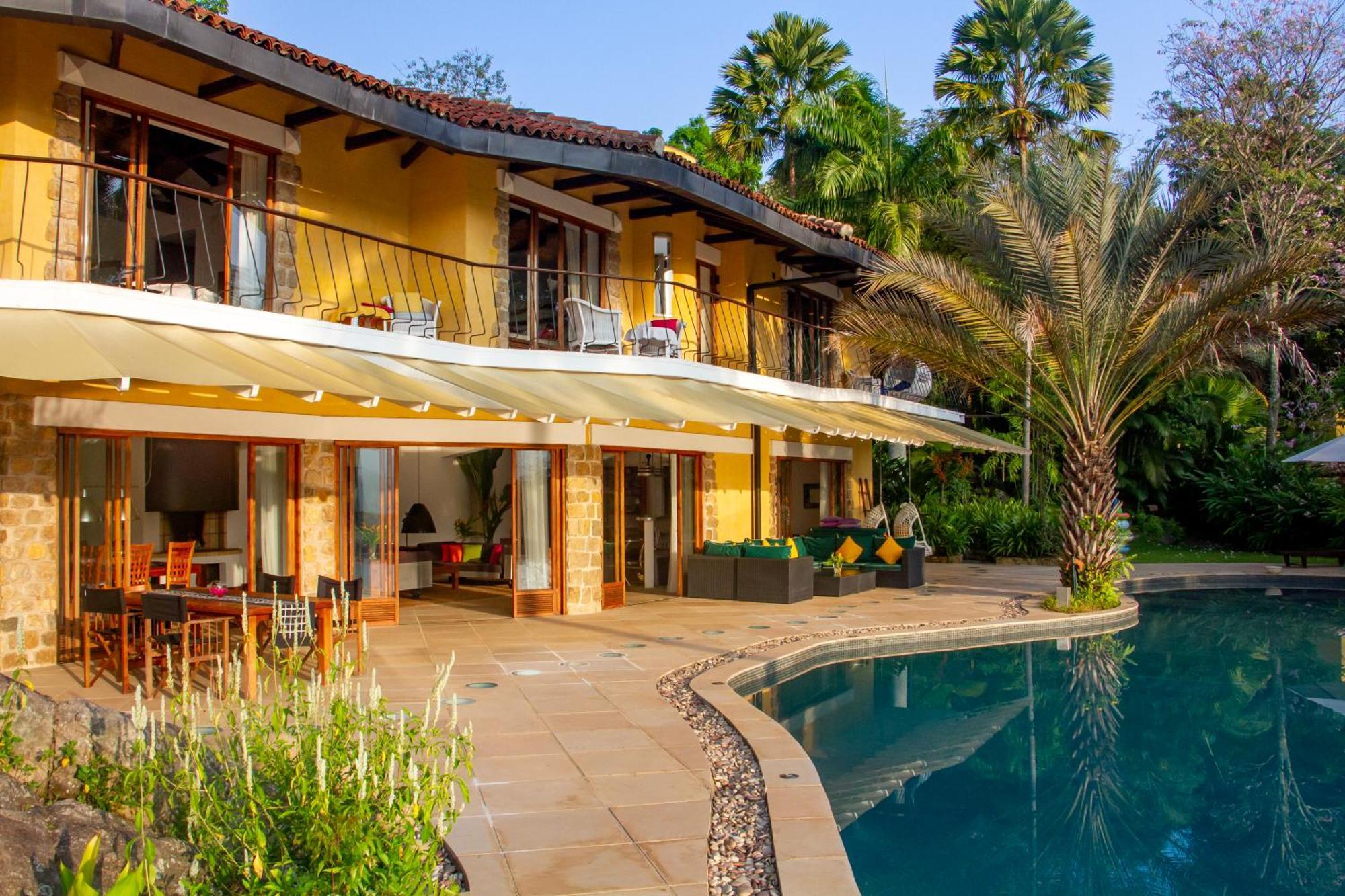 Bougainvillea Retreat 캔디 외부 사진